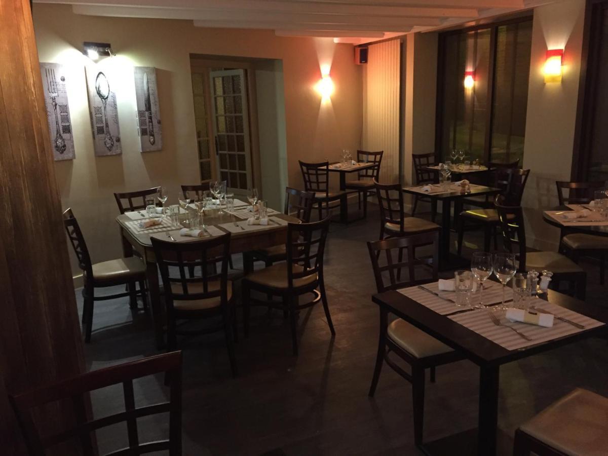 Le Petit Keriquel Hotel La Chapelle-Caro Kültér fotó